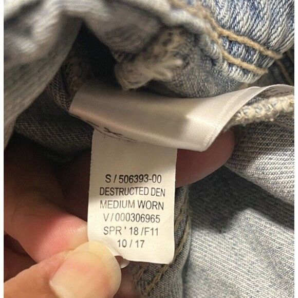 Old Navy Women’s Destructed Denim Jacket Size Small Medium Worn - Picture 5 of 5